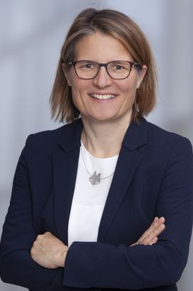 Prof. Dr. JuliaHauer